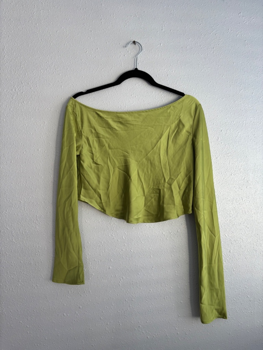 Meshki Violeta Parakeet Lime Green Satin One-Shoulder Top & Maxi Skirt 2 pc set - Picture 3 of 11